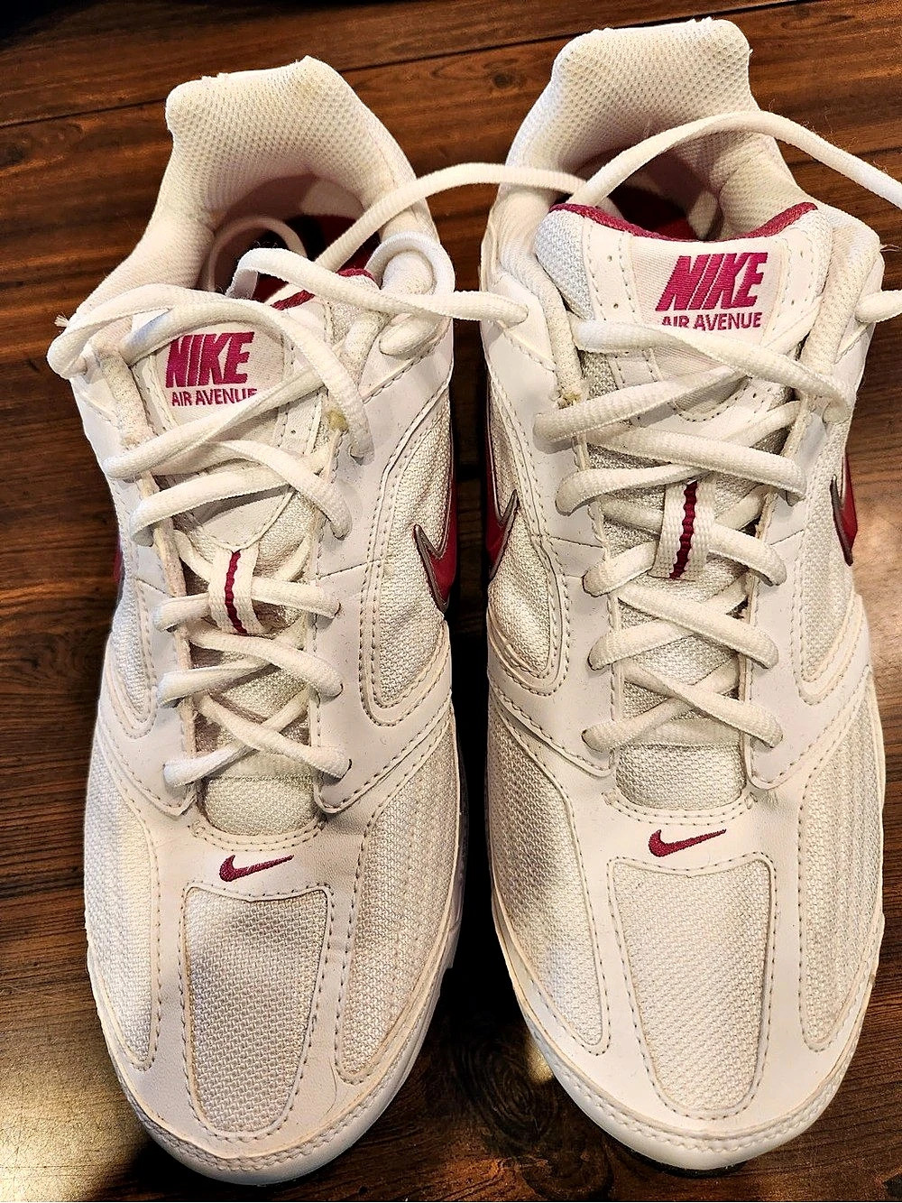 Nike Air Avenue Sneakers Women’s Size 9 NWOB